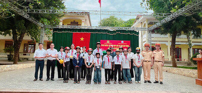 CSGT đến trường phổ biến pháp luật giao thông cho học sinh tại Quỳ Hợp