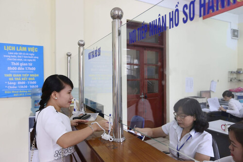 Chính phủ yêu cầu khẩn trương chuyển tiếp công việc trong tháng 4, không gián đoạn